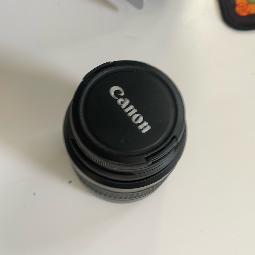 Canon lens